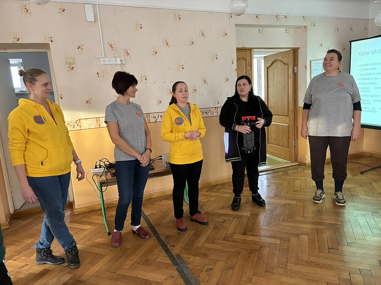 "Kultūrorientācijas kursi un kopienu saliedēšanas pasākumi Ukrainas civiliedzīvotājiem Siguldas un Saulkrastu novados"